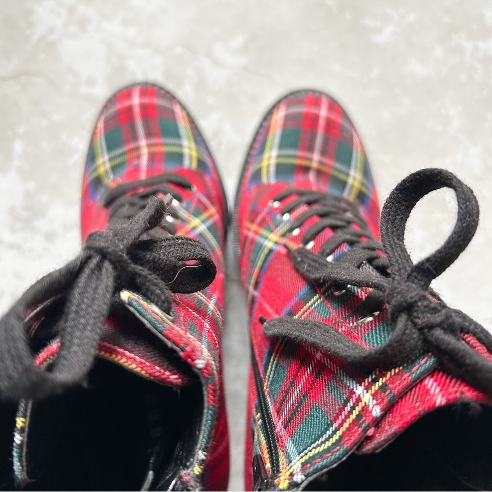 Gianni Bini Plaid Chunky Lug Sole Lace-up Platform Heeled Bootie - Picture 3 of 7